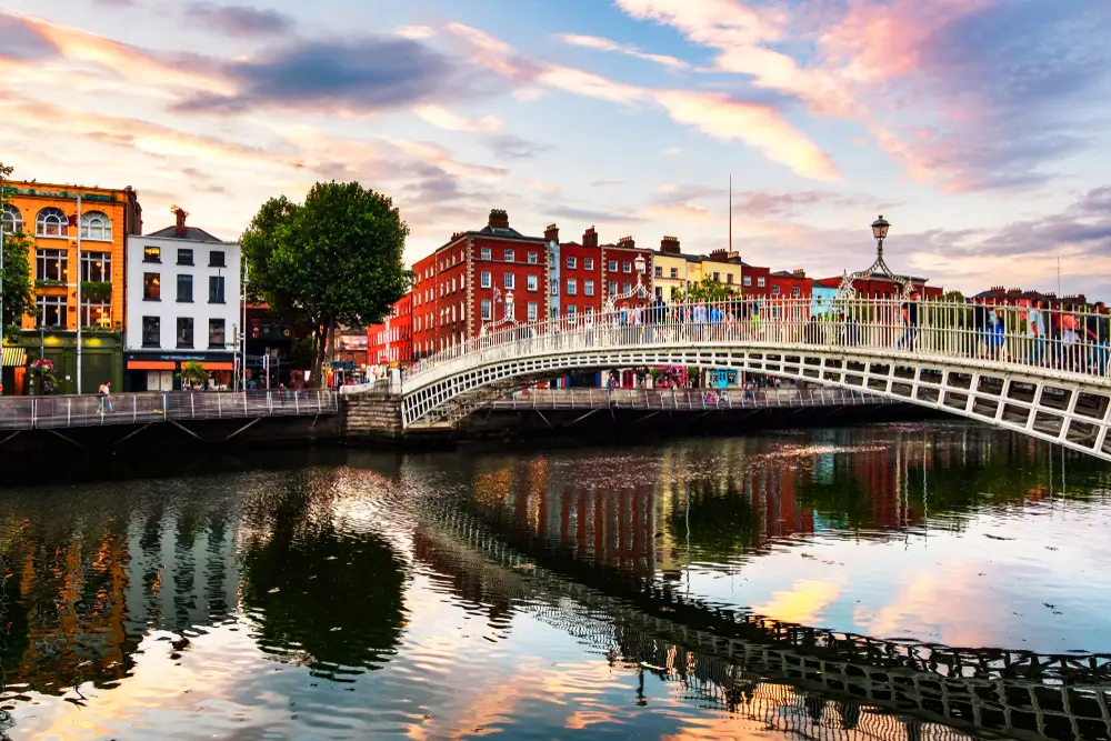 Hotels in Dublin are waiting for you to discover the beauty of the city! Find the best deals here.