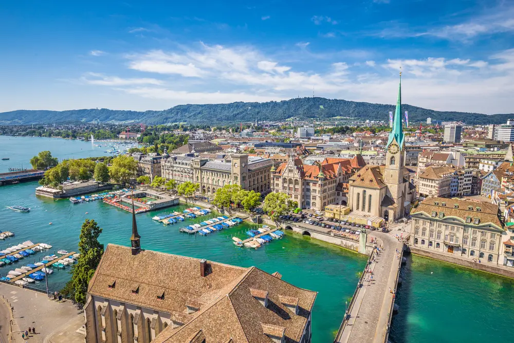 Hotels in Zurich are waiting for you to discover the city's beauty! Find the best deals here!