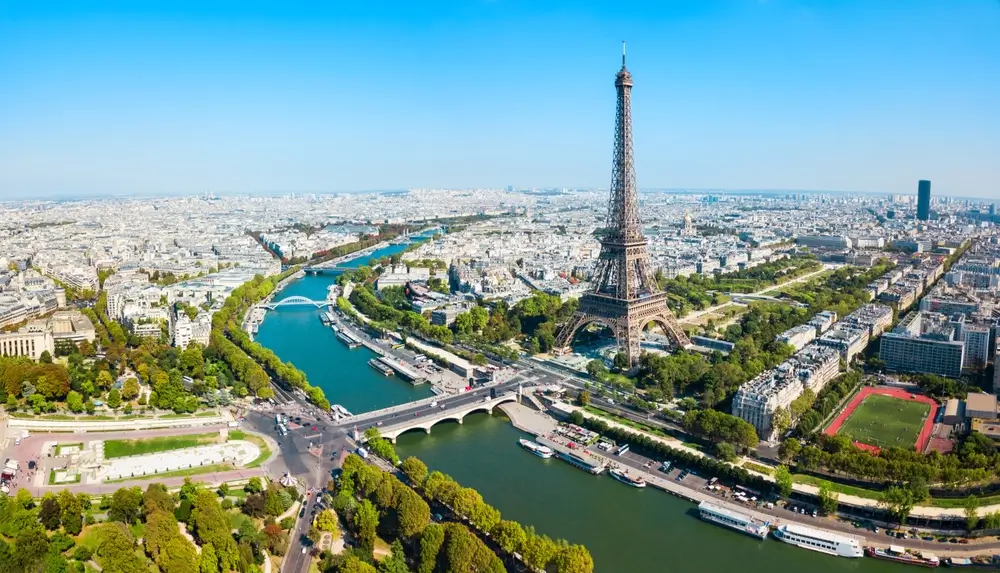 Cheap flights to Paris - Book your flights to Paris now!