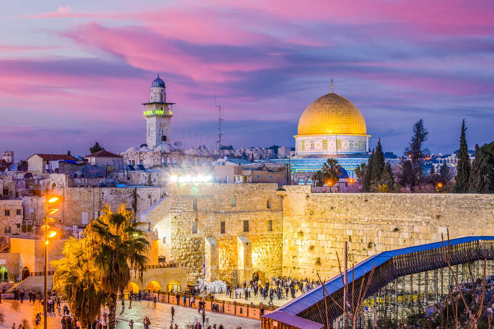 Hotels in Israel are waiting for you to discover the country’s beauty! Find the best hotel deals.