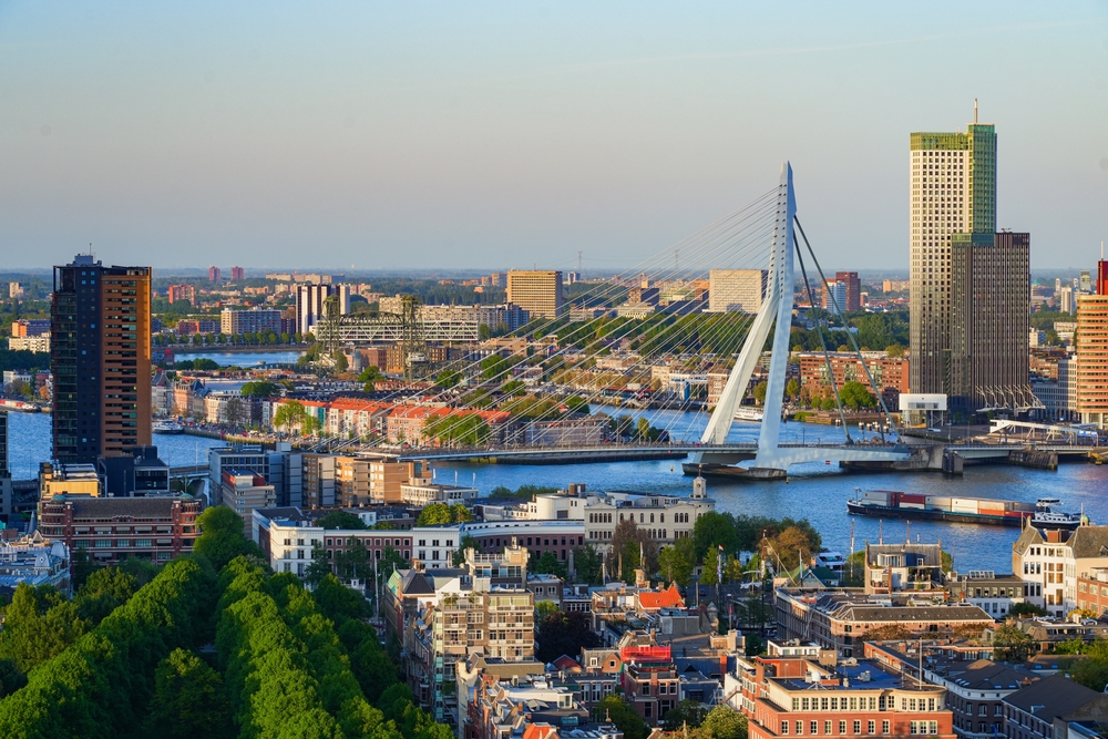 Rotterdam flights - Book your flights to Rotterdam now!